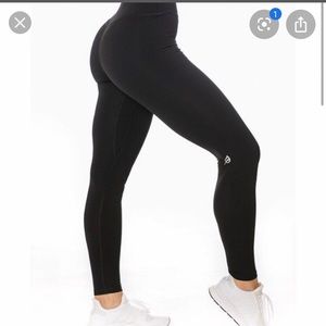 PTULA TAYLOR “STAY TRUE LEGGINGS”